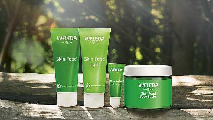 dettaglio di prodotti Skin Food nella natura